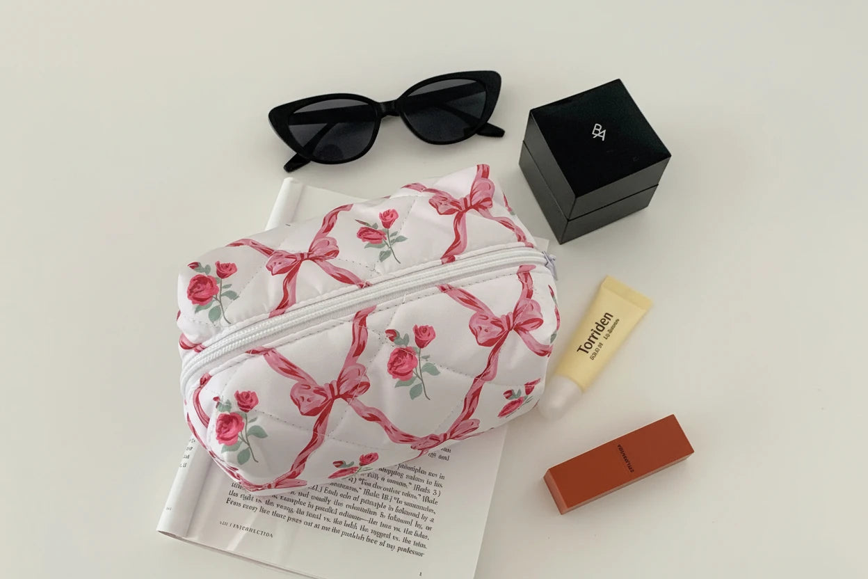 Quilted Flower Storage Makeup Bag